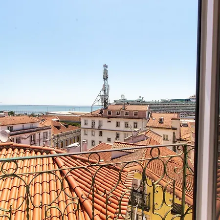 St Michael - Heart Of Alfama リスボン